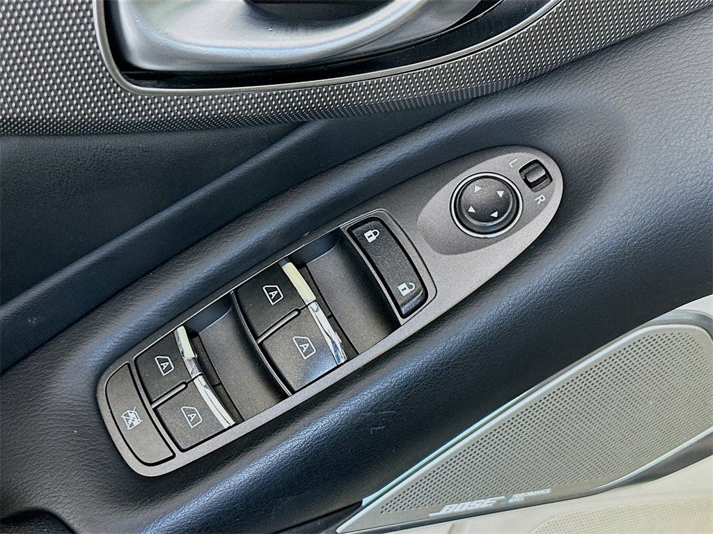 Used 2017 INFINITI Q50 3.0t Premium w/ Driver Assistance Package image 18