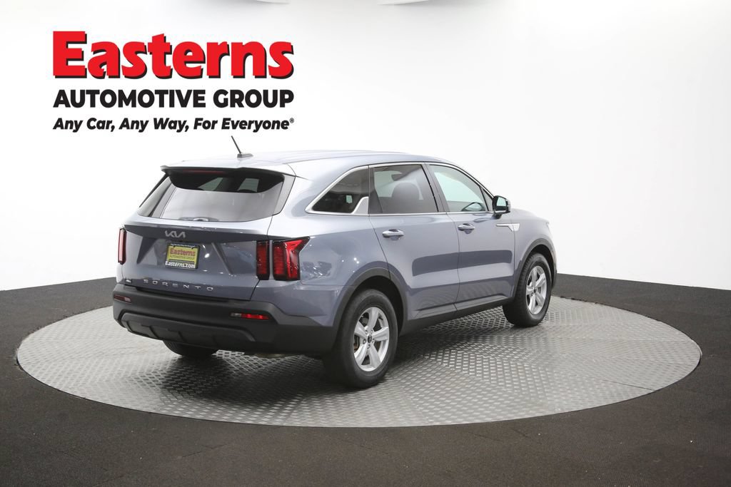 Used 2022 Kia Sorento LX FWD image 39