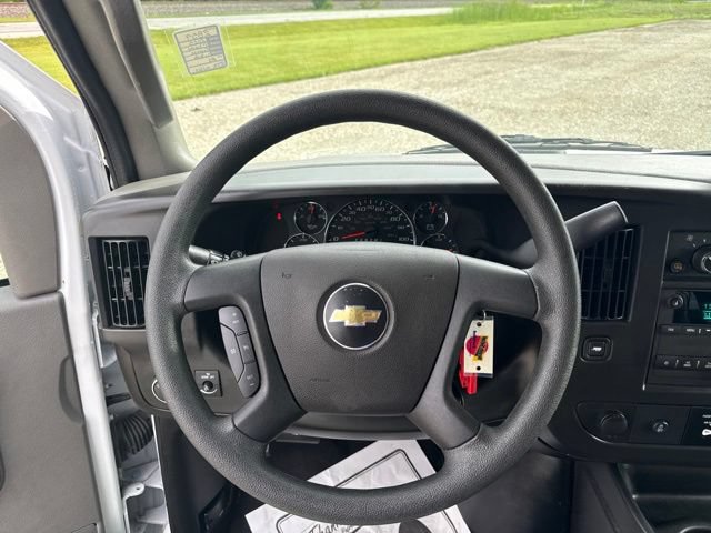 Used 2025 Chevrolet Express 3500 LT w/ LT Preferred Equipment Group RWD image 21