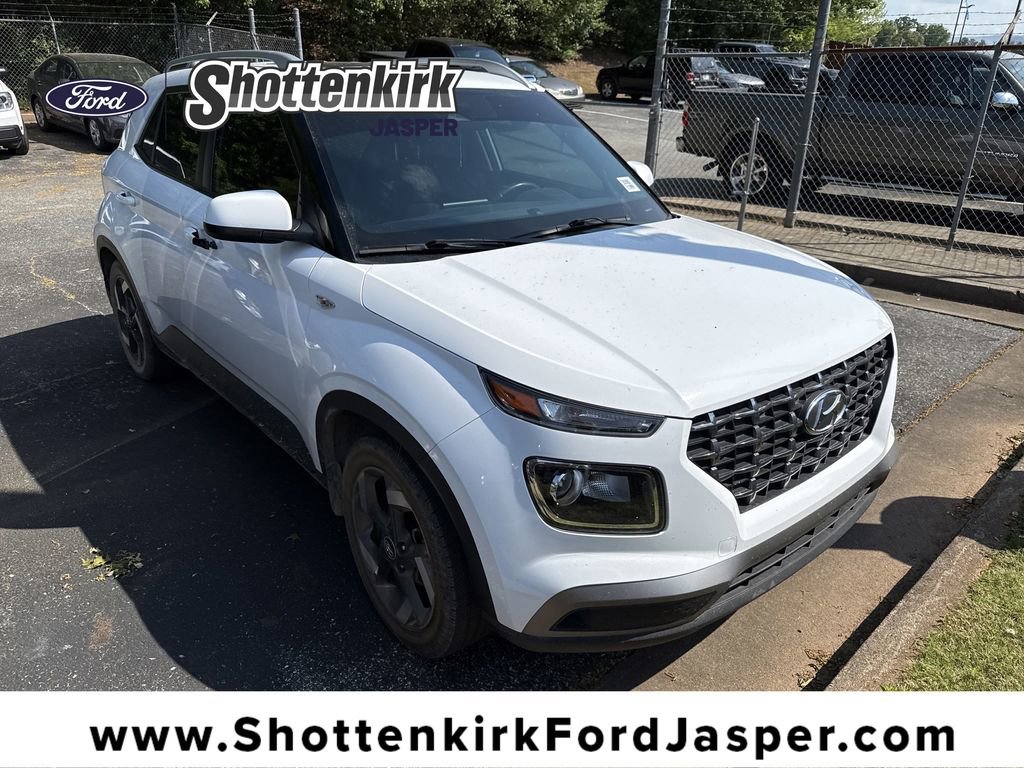 Used 2023 Hyundai Venue SEL