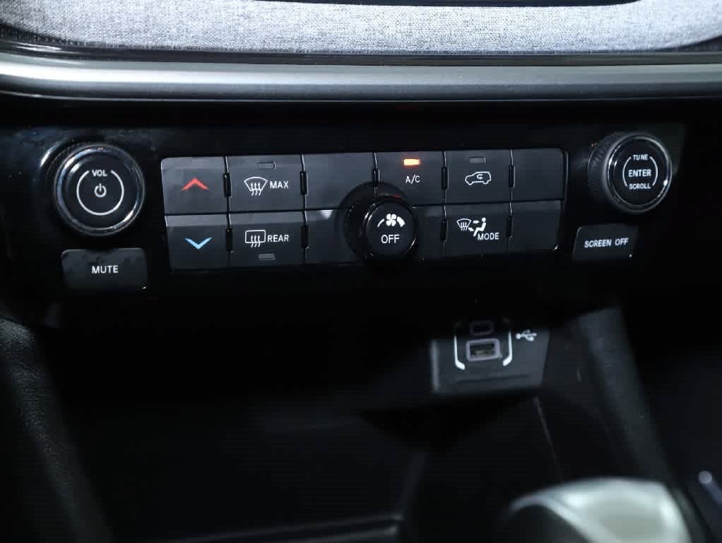 Used 2023 Jeep Compass Latitude AWD/4WD image 26