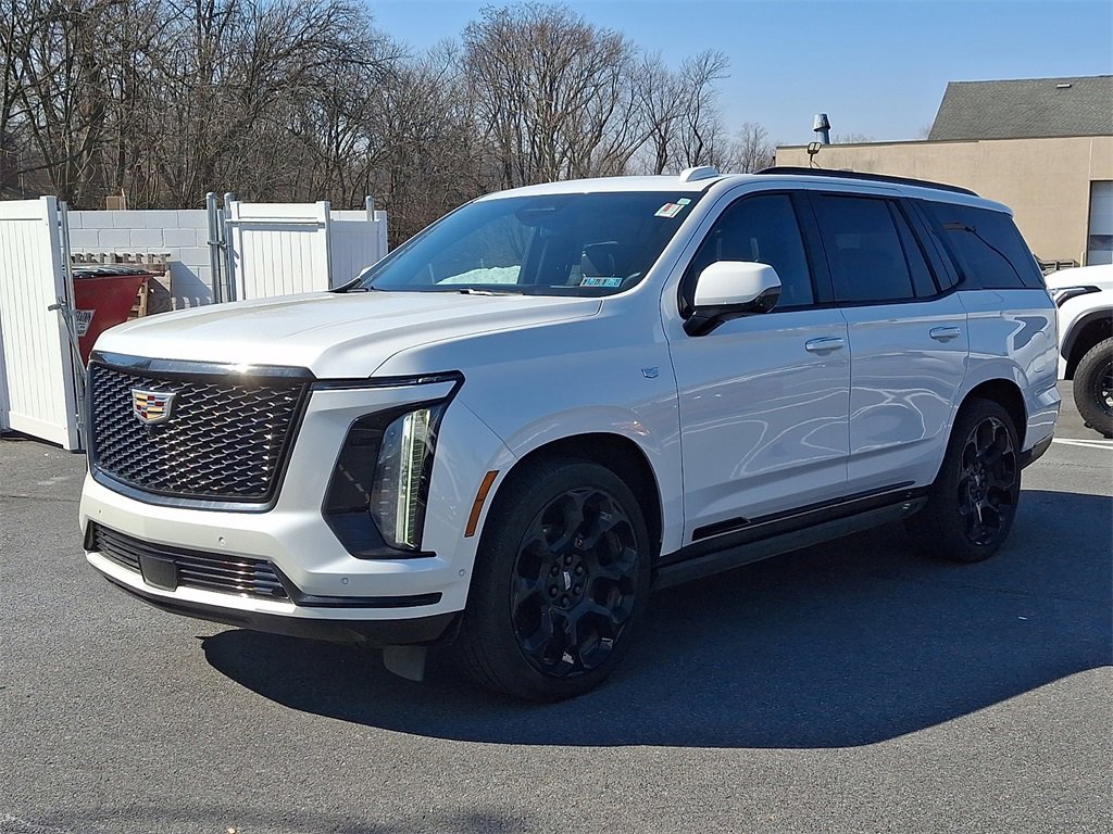 Used 2025 Cadillac Escalade Sport Platinum image 3