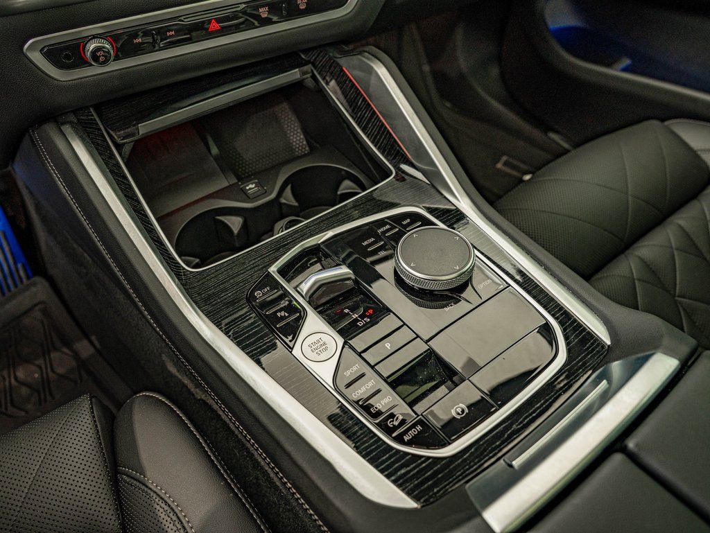 Used 2024 BMW X6 xDrive40i w/ Premium Package image 28