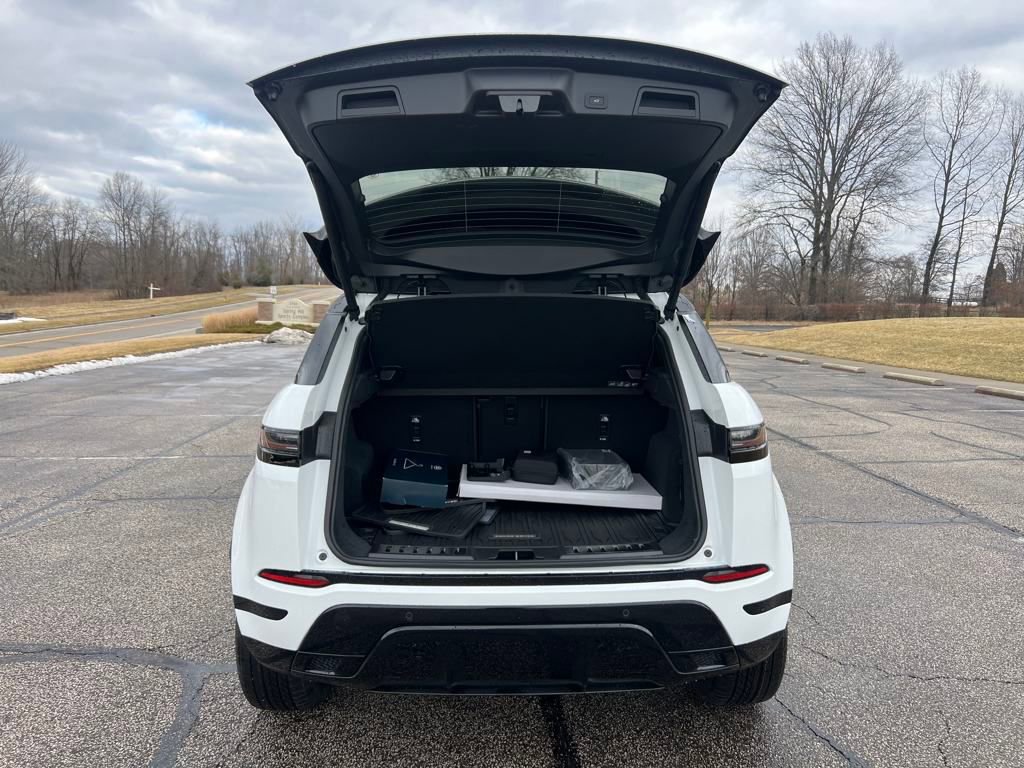New 2026 Land Rover Range Rover Evoque Dynamic SE image 8