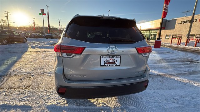 Used 2017 Toyota Highlander XLE image 4