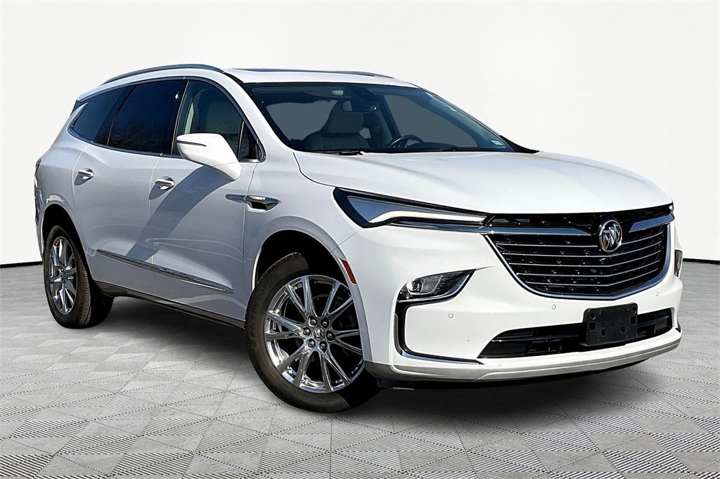 Used 2023 Buick Enclave Essence w/ Experience Buick Package image 1