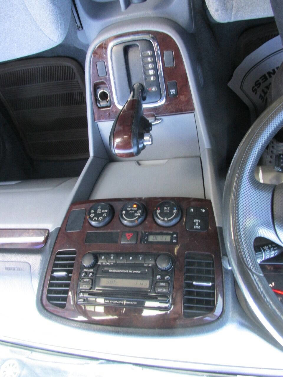 Used 2005 Suzuki XL7 LX image 47