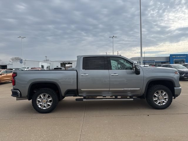 Used 2026 Chevrolet Silverado 2500 High Country w/ High Country Premium Package AWD/4WD video 2