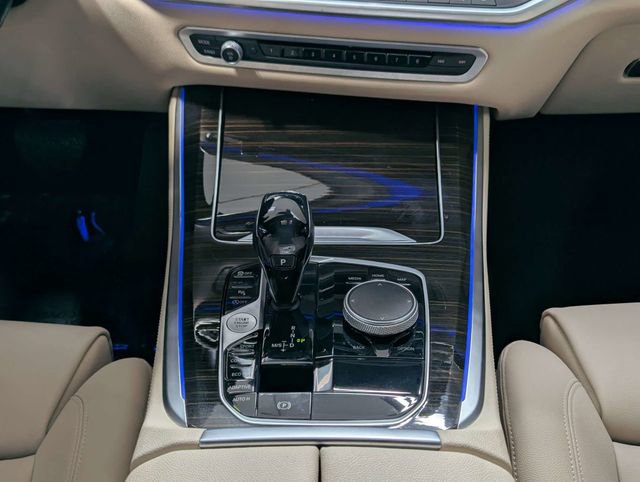 Used 2020 BMW X5 sDrive40i w/ Convenience Package RWD image 13