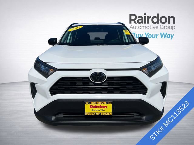 Used 2021 Toyota RAV4 LE FWD image 2