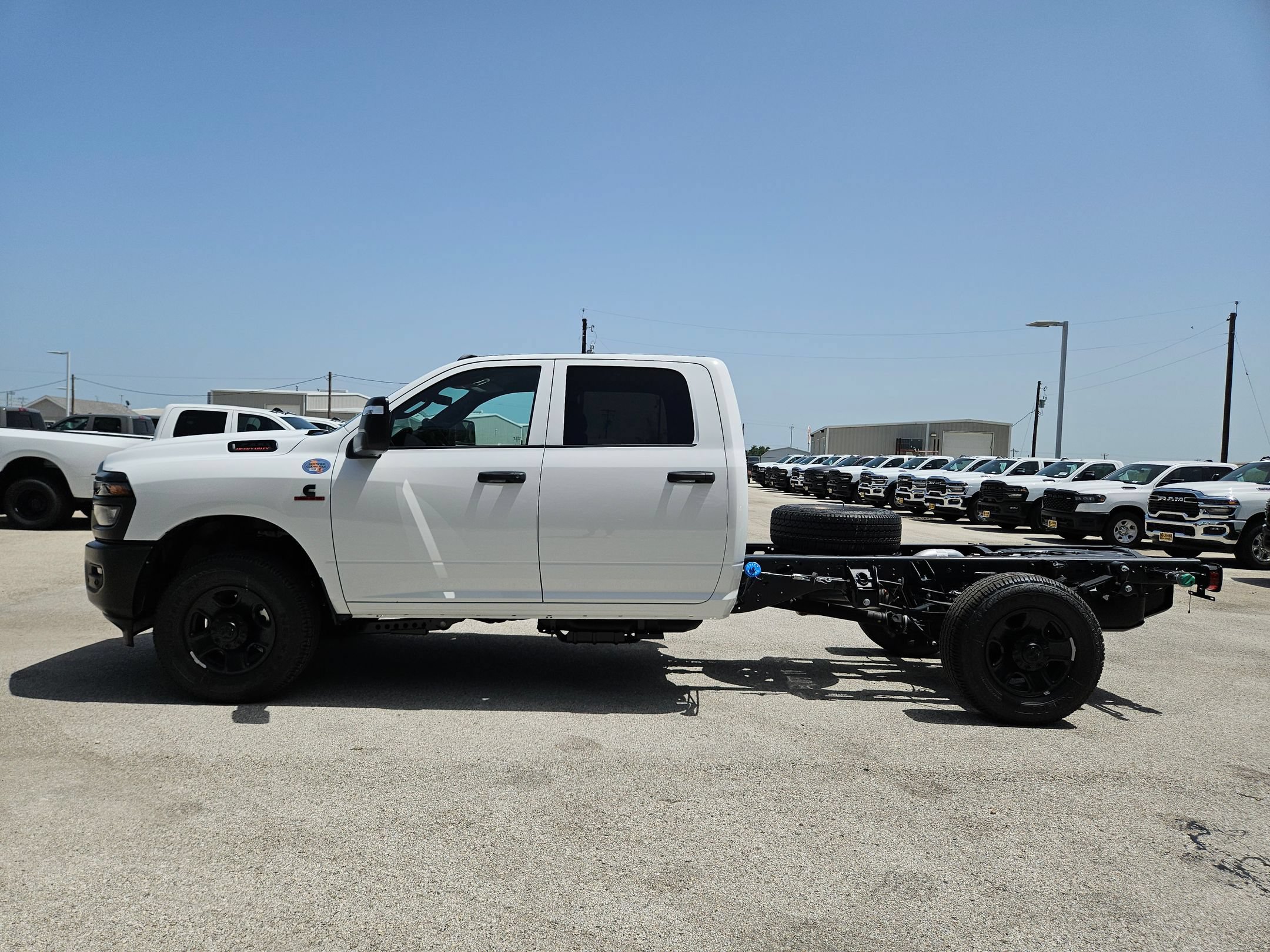 New 2026 RAM 3500 Tradesman AWD/4WD image 6