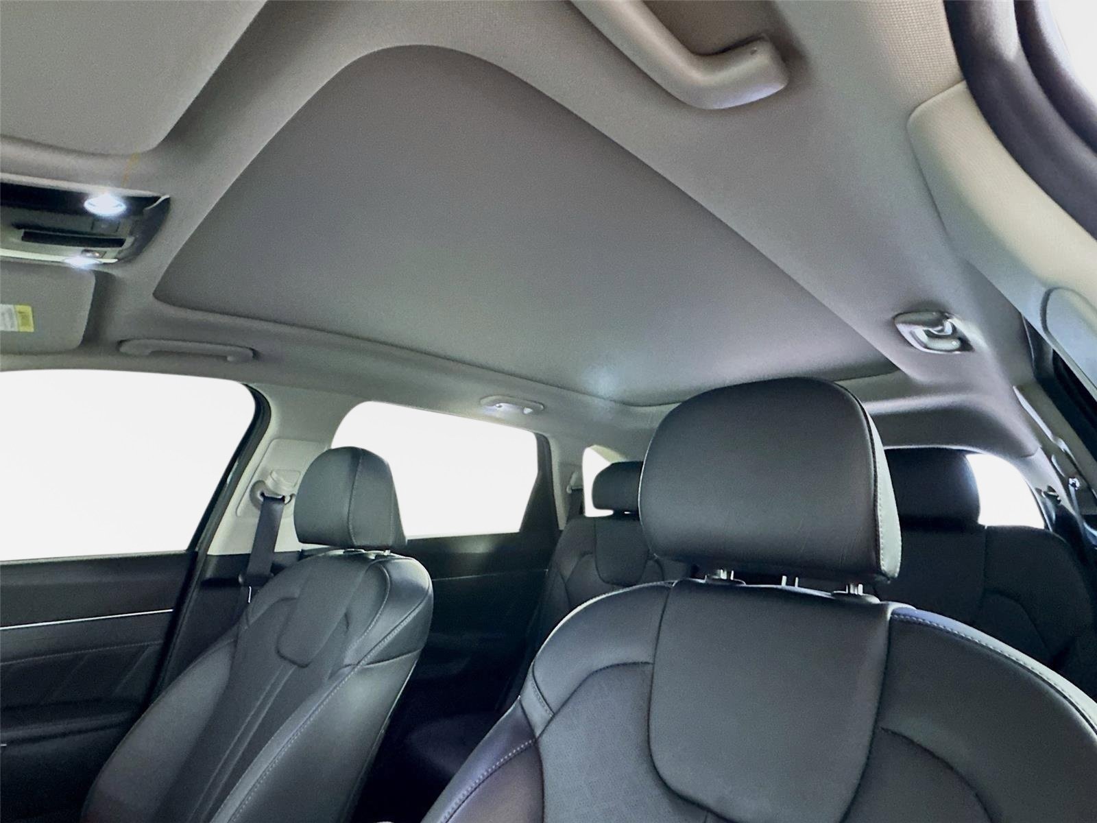Certified 2023 Kia Sorento SX FWD image 14