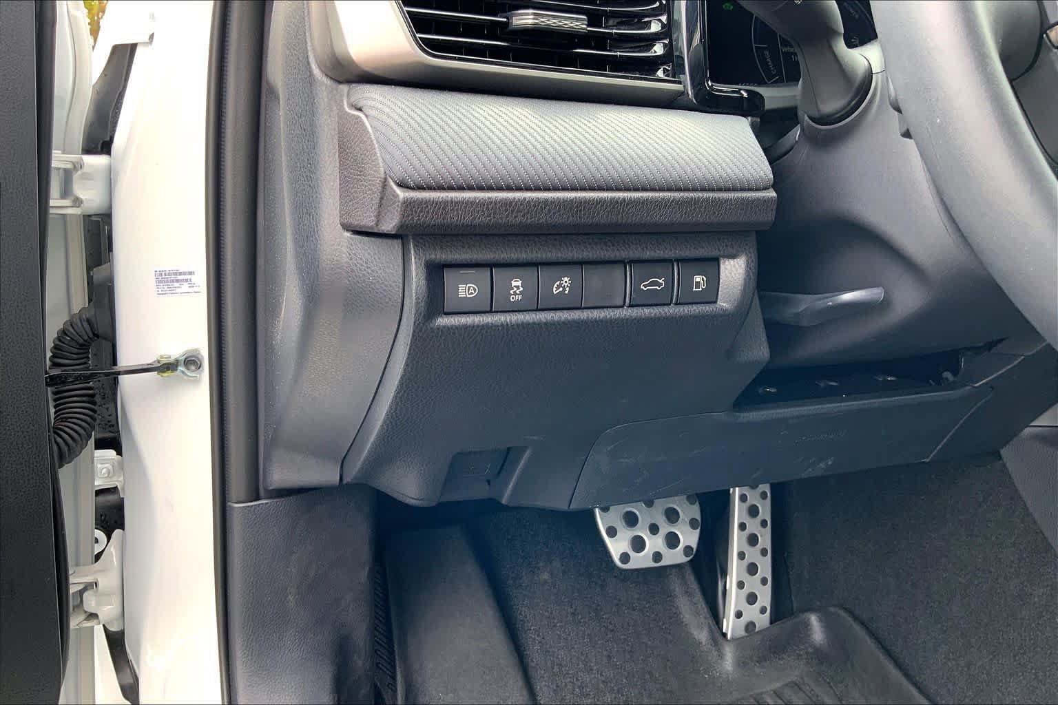 Certified 2025 Toyota Camry SE w/ Convenience Package FWD image 33