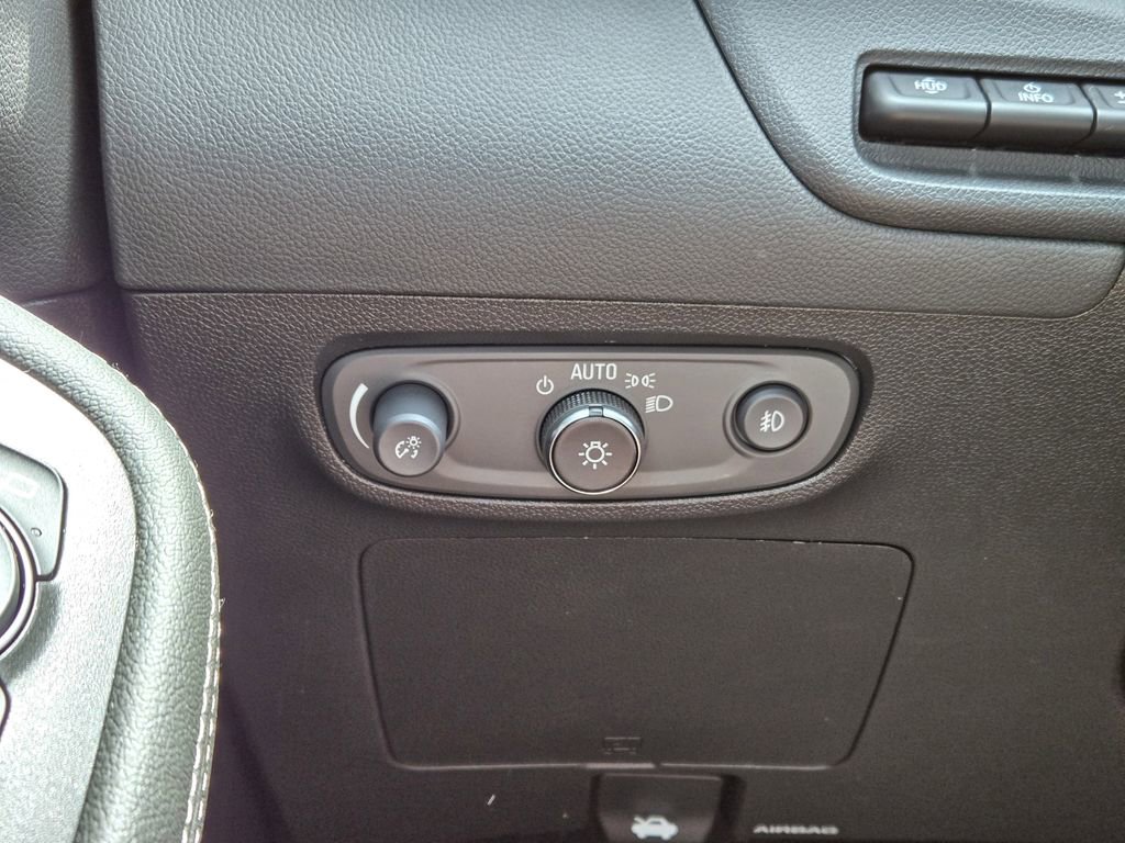 Used 2023 Buick Encore GX Essence w/ Advanced Technology Package FWD image 24