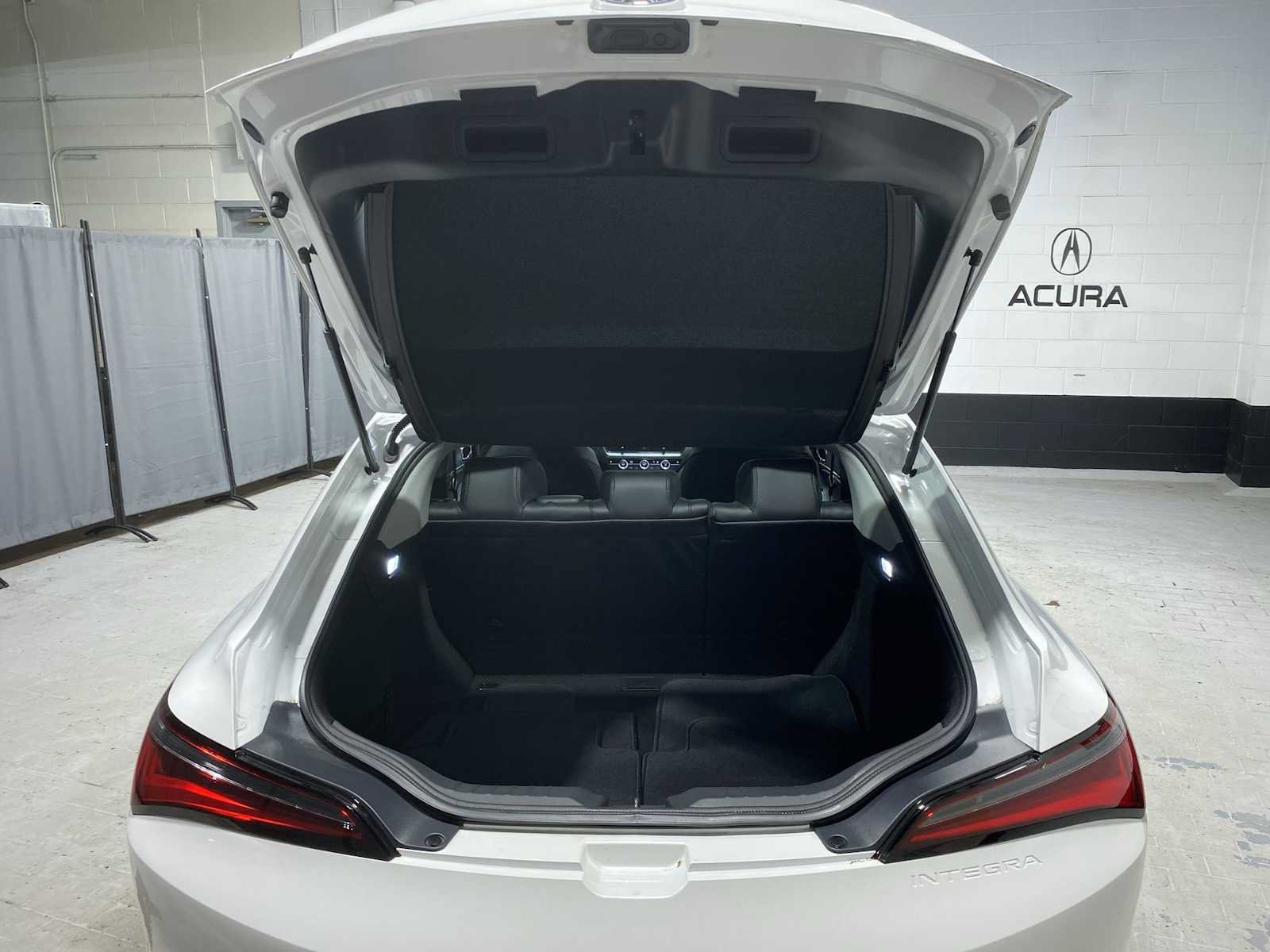 Used 2026 Acura Integra FWD image 19