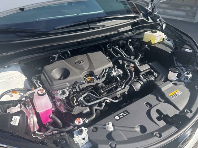 Certified 2026 Toyota Sienna XLE FWD image 35