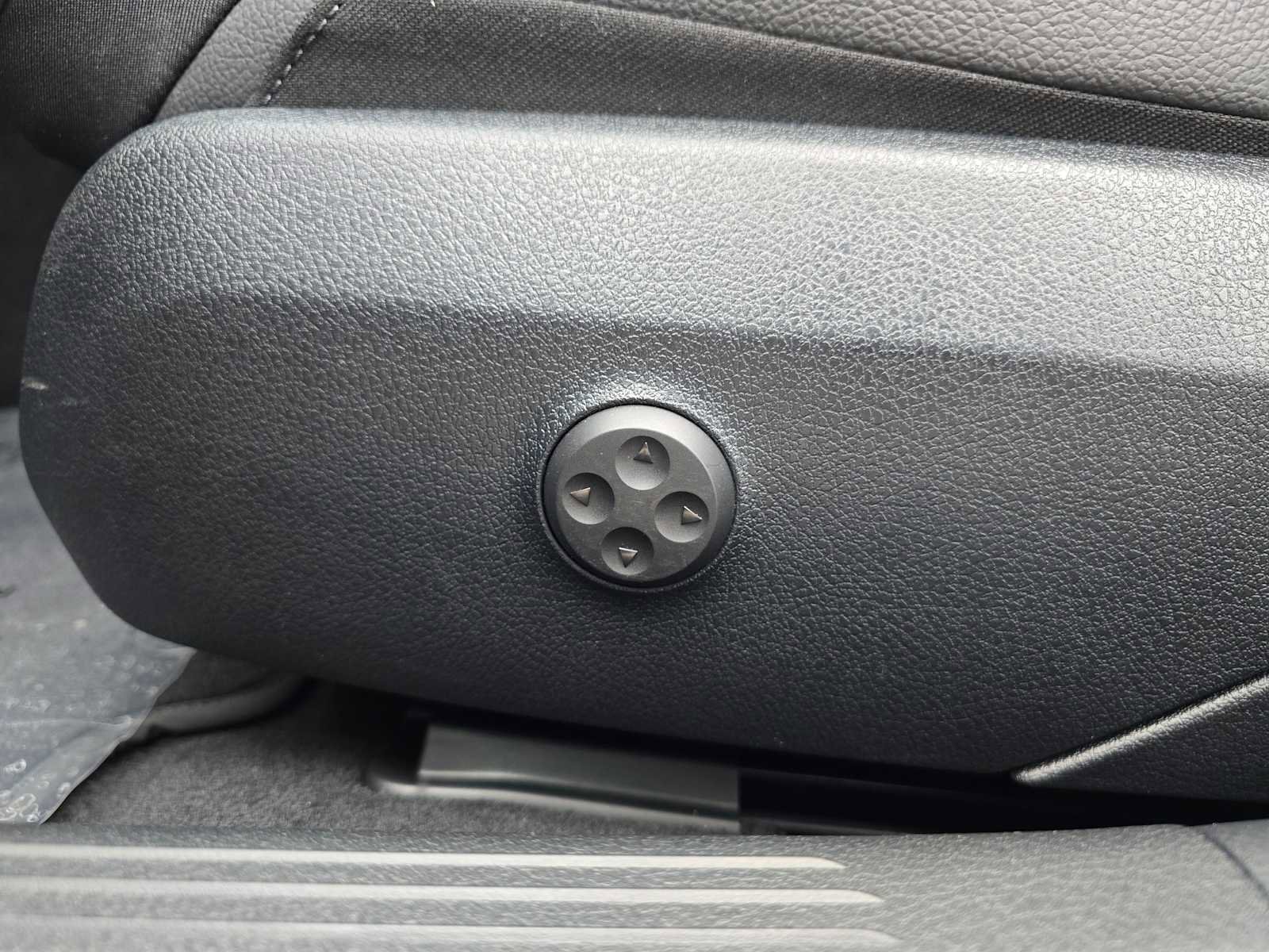 Used 2025 Mercedes-Benz C 300 C 300 image 27