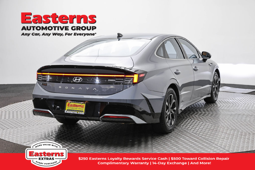 Used 2024 Hyundai Sonata SEL FWD image 6