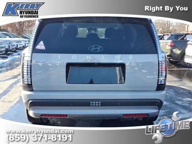 New 2026 Hyundai Ioniq 9 SE image 4
