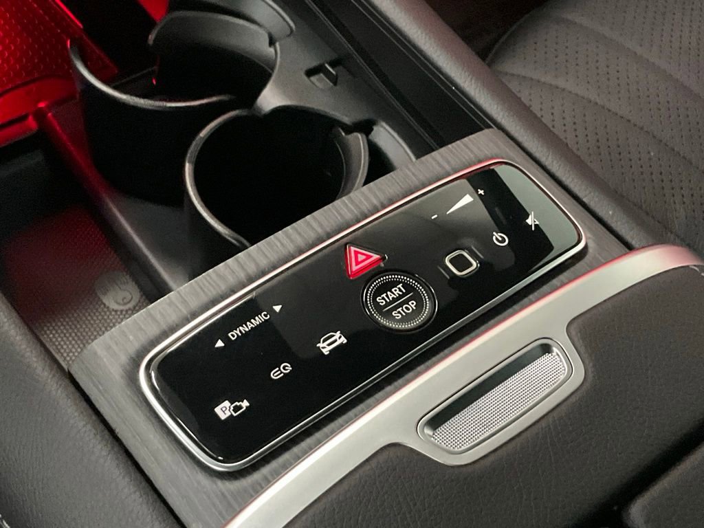 Used 2024 Mercedes-Benz EQE 500 4MATIC Sedan image 26