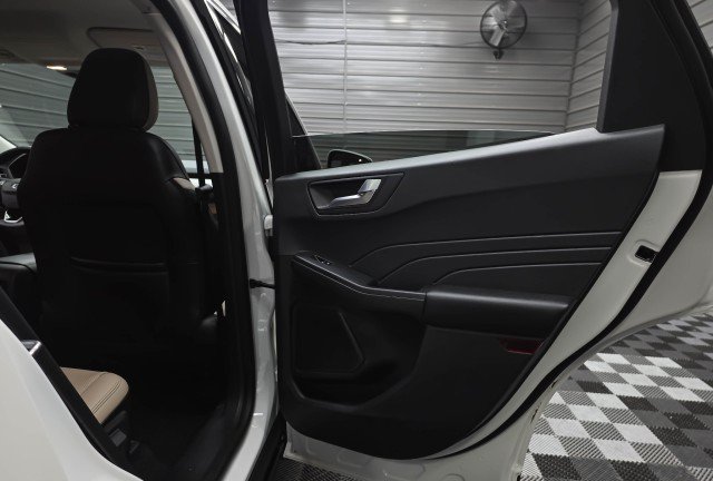 Used 2022 Ford Escape SEL AWD/4WD image 36