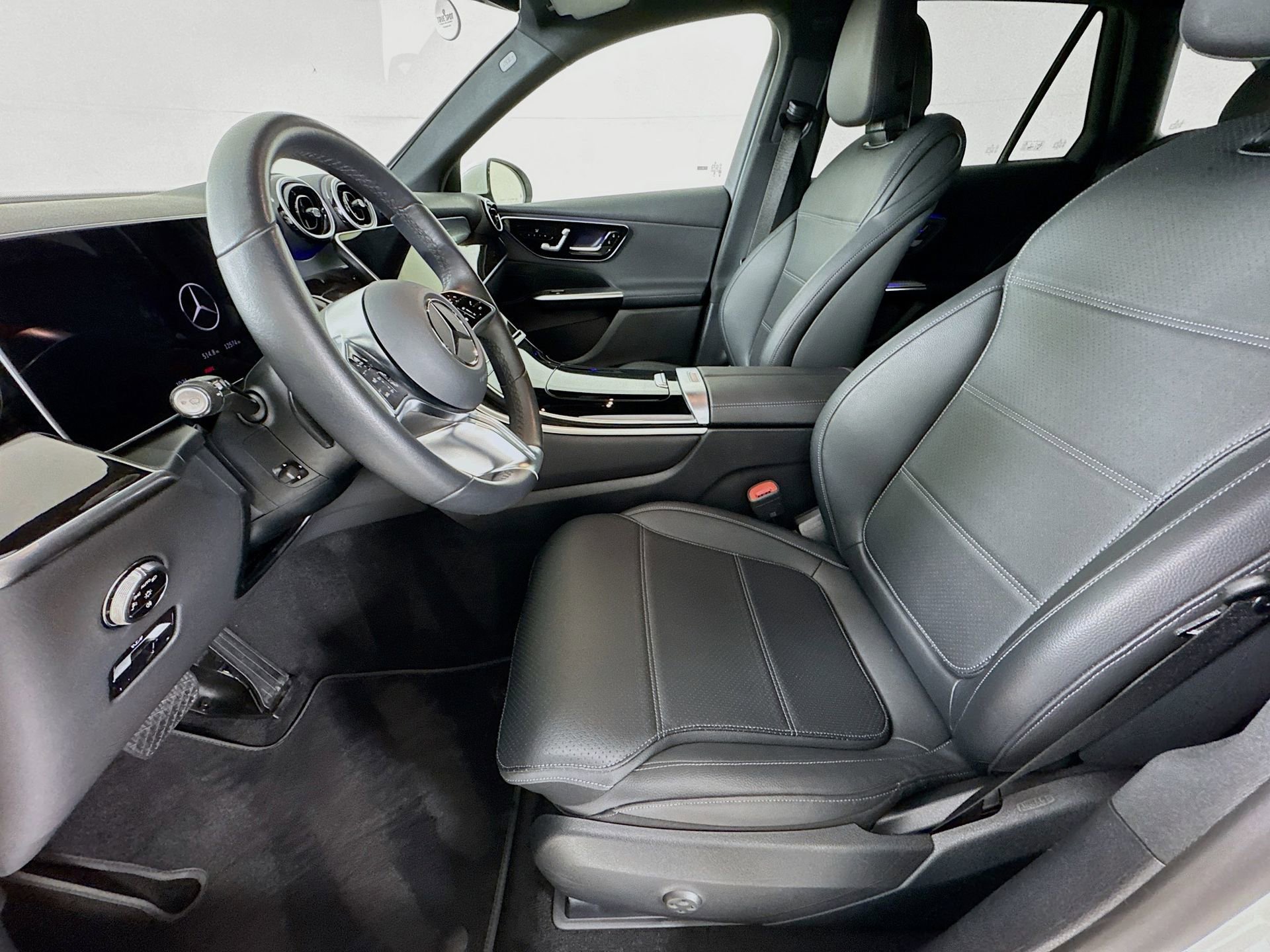 Certified 2025 Mercedes-Benz GLC 300 image 21