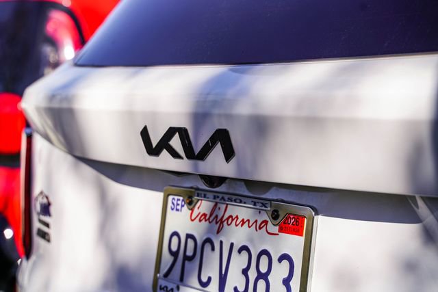 Certified 2022 Kia Sorento SX Prestige image 14