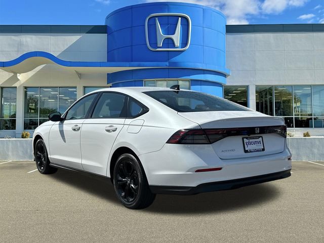 Used 2025 Honda Accord SE image 4