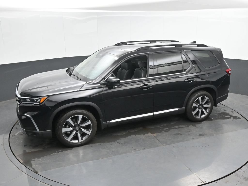 Used 2025 Honda Pilot Elite image 29
