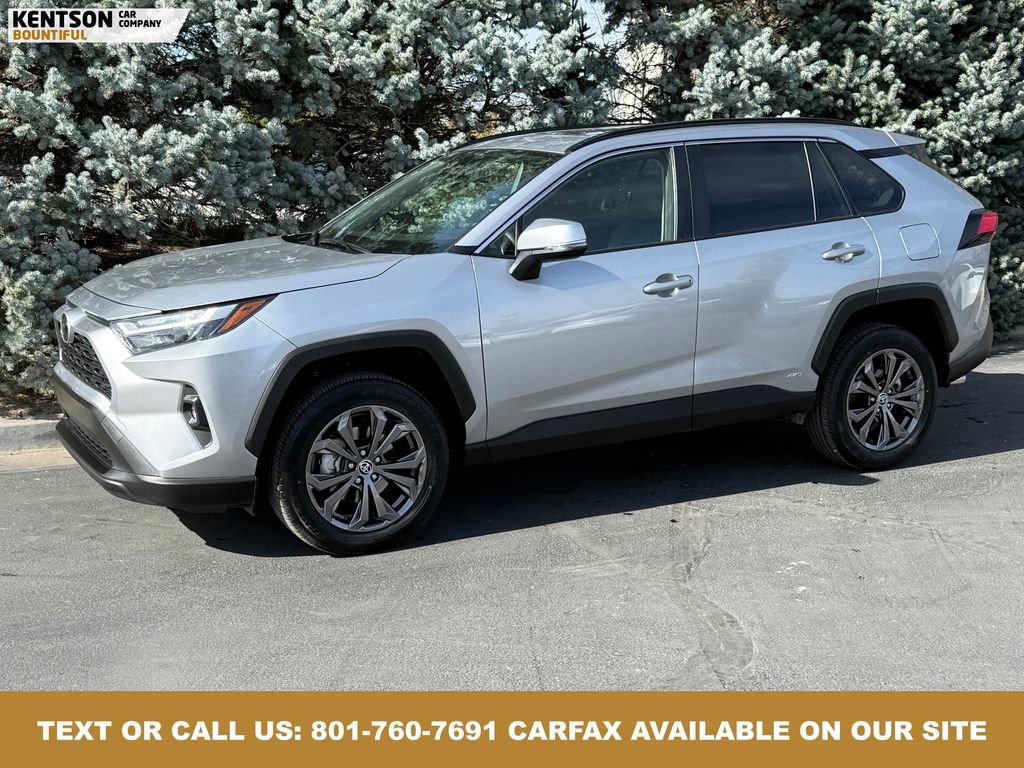 Used 2025 Toyota RAV4 XLE Premium image 1