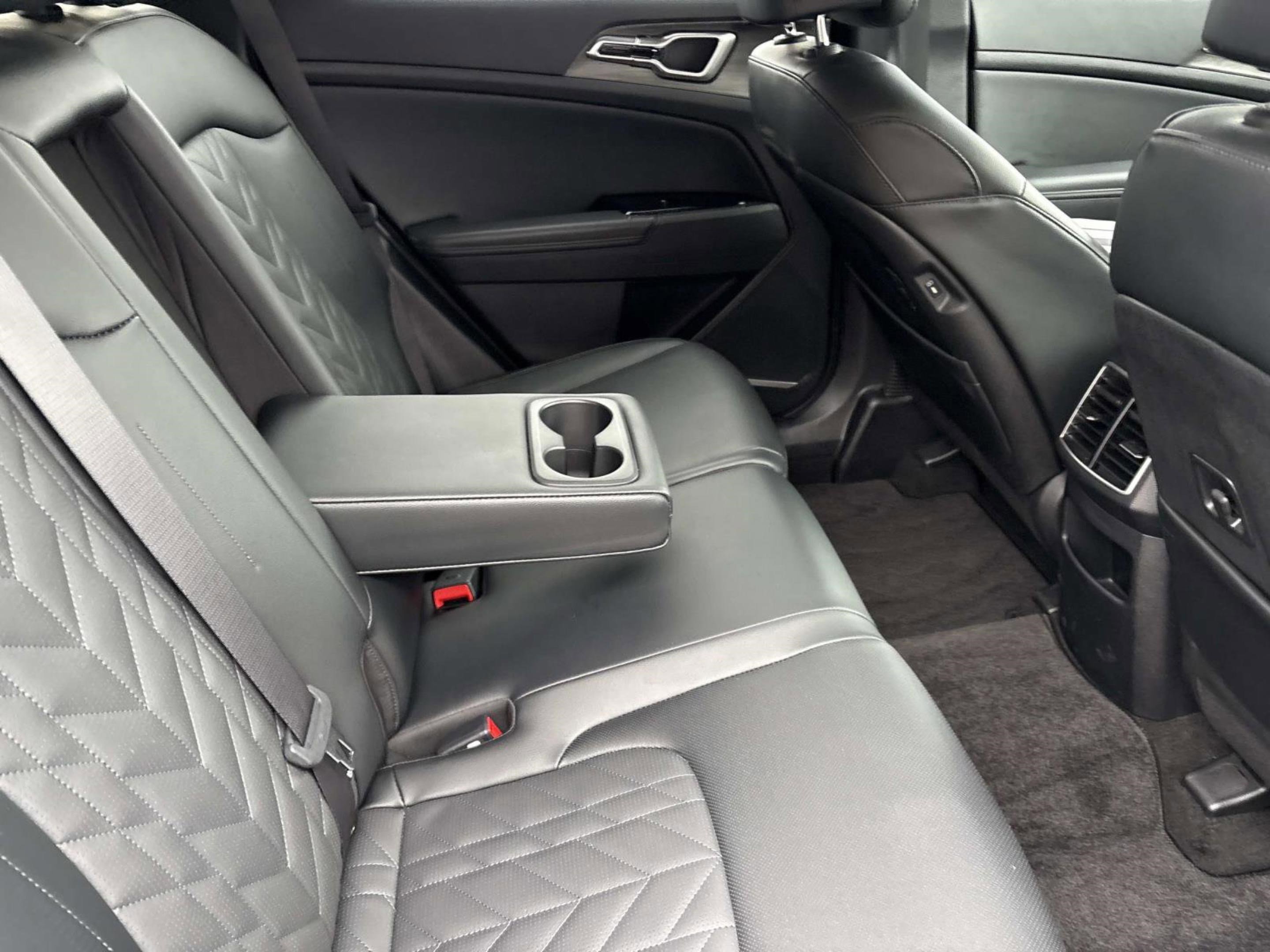 Used 2024 Kia Sportage X-Line w/ X-Line Premium Package image 16