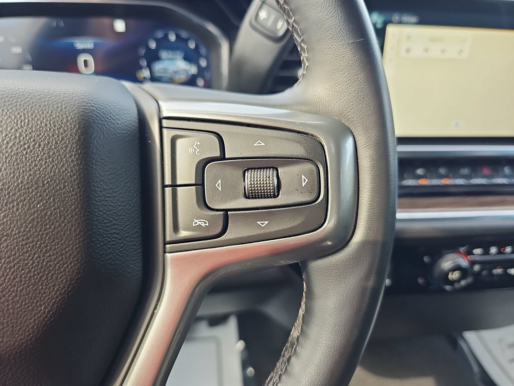 Used 2023 Chevrolet Silverado 1500 RST AWD/4WD image 18