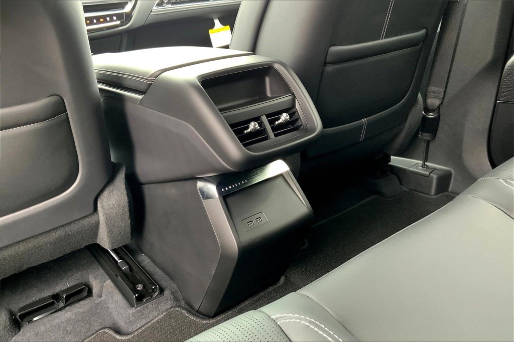 Used 2025 Cadillac Lyriq Sport image 22