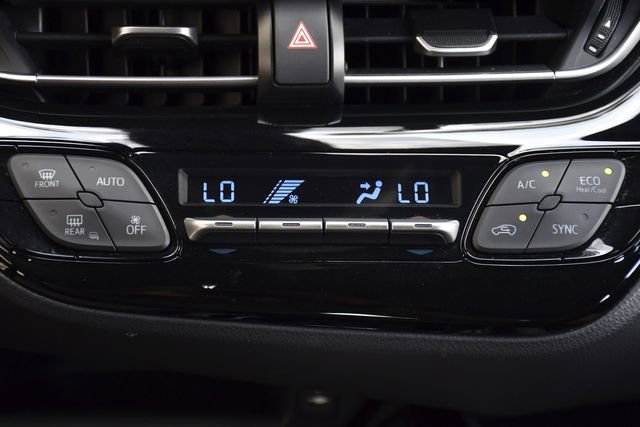 Used 2019 Toyota C-HR XLE FWD image 15