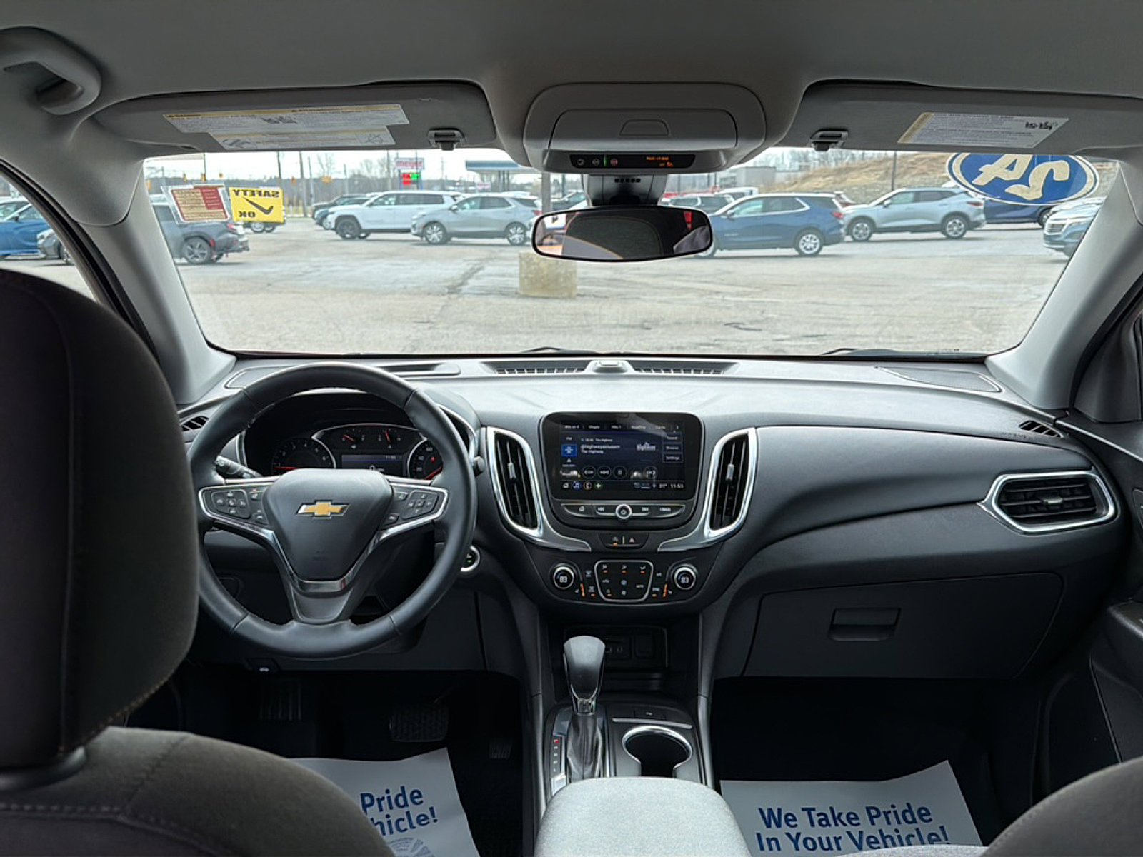 Used 2024 Chevrolet Equinox LT FWD image 17