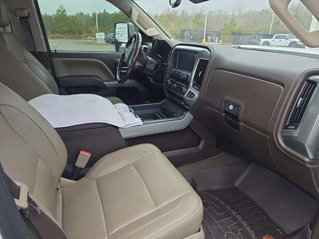 Used 2018 Chevrolet Silverado 2500 LTZ w/ Duramax Plus Package image 9