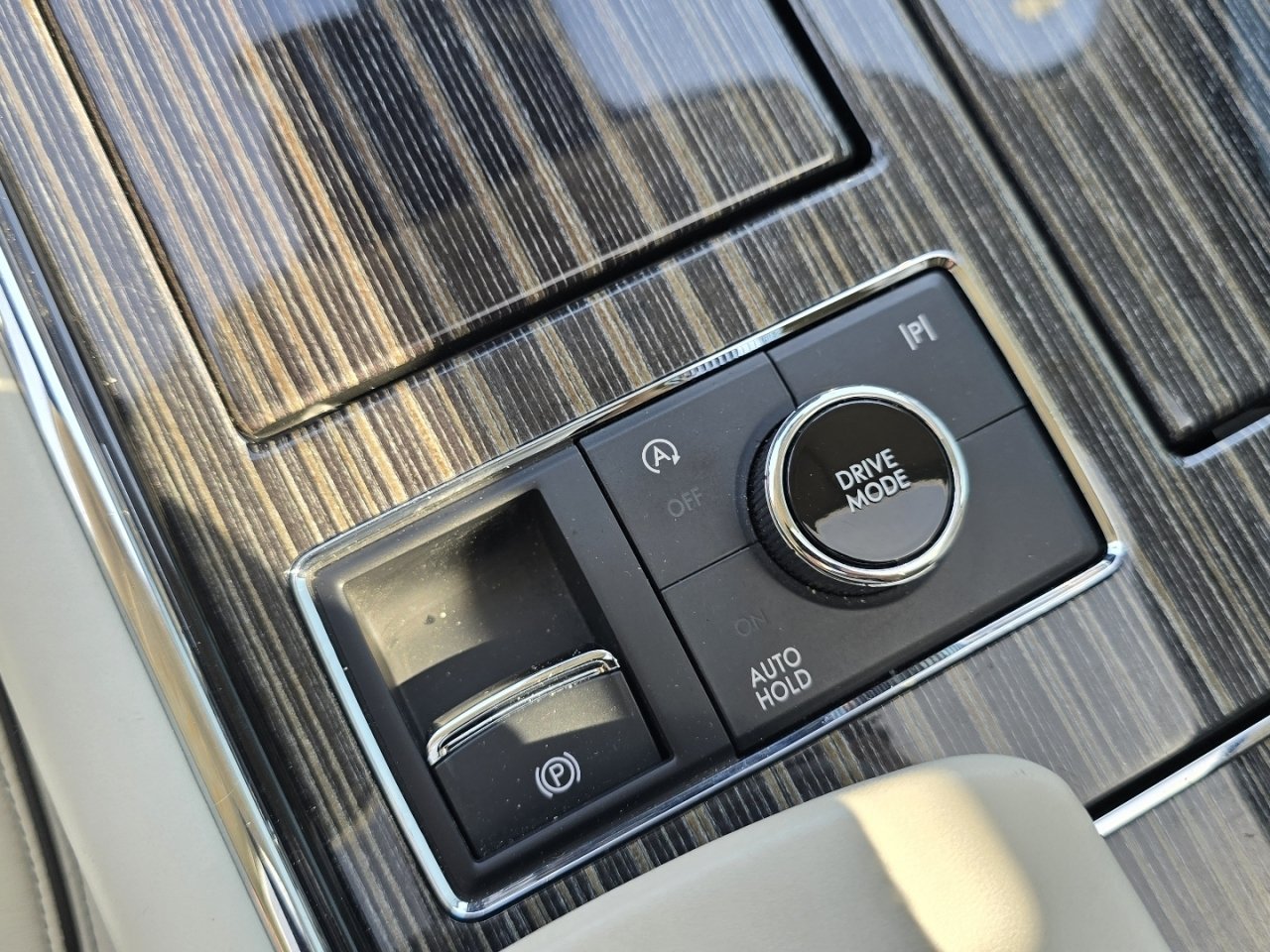 Used 2023 Lincoln Navigator Black Label AWD/4WD image 8
