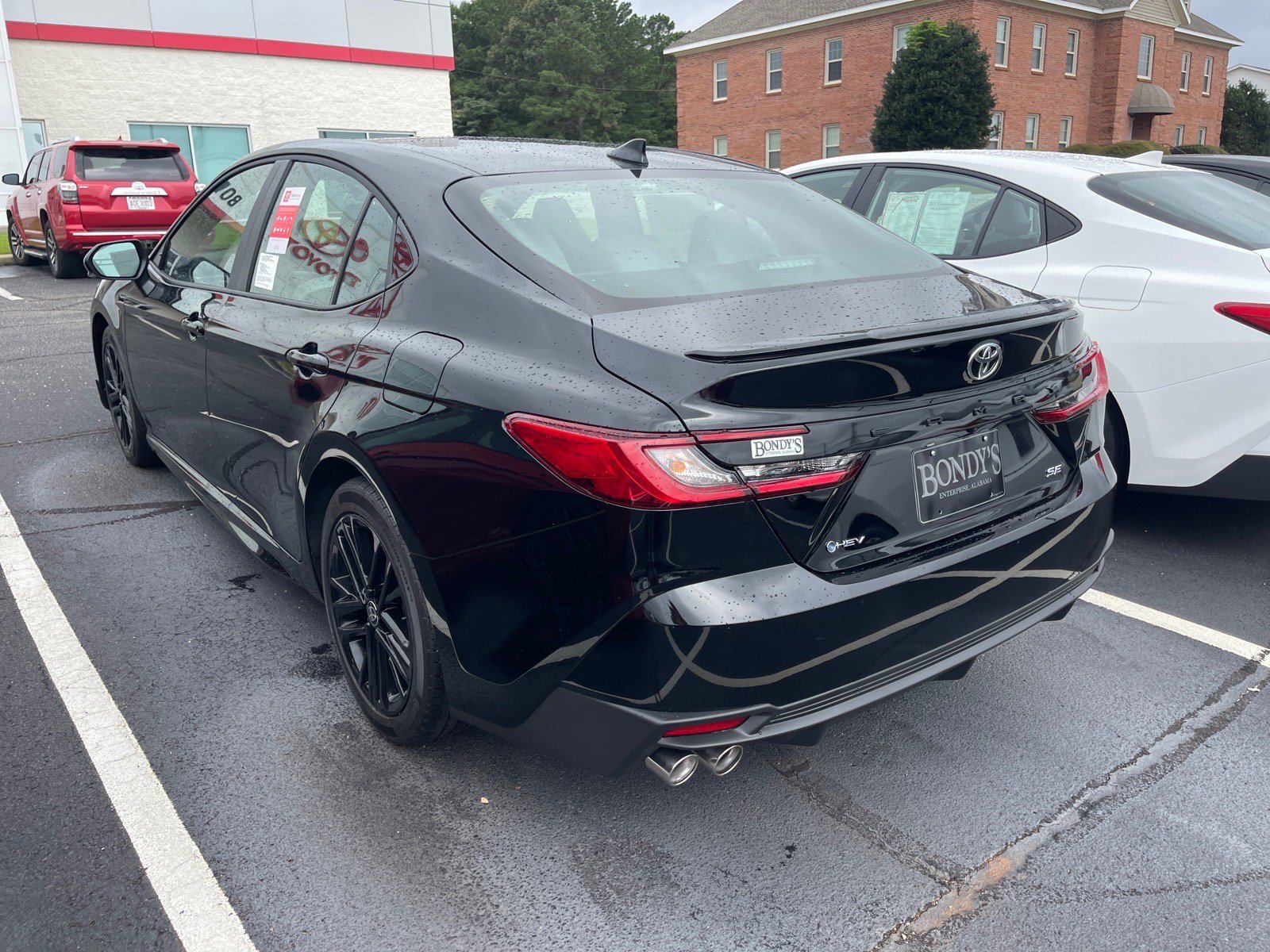 New 2026 Toyota Camry SE FWD image 11