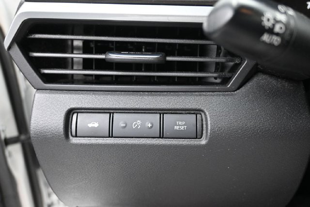 Used 2023 Nissan Altima 2.5 SV FWD image 12