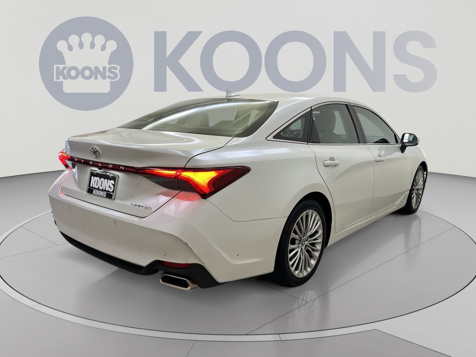 Used 2020 Toyota Avalon Limited w/ Advanced Safety Package FWD image 8