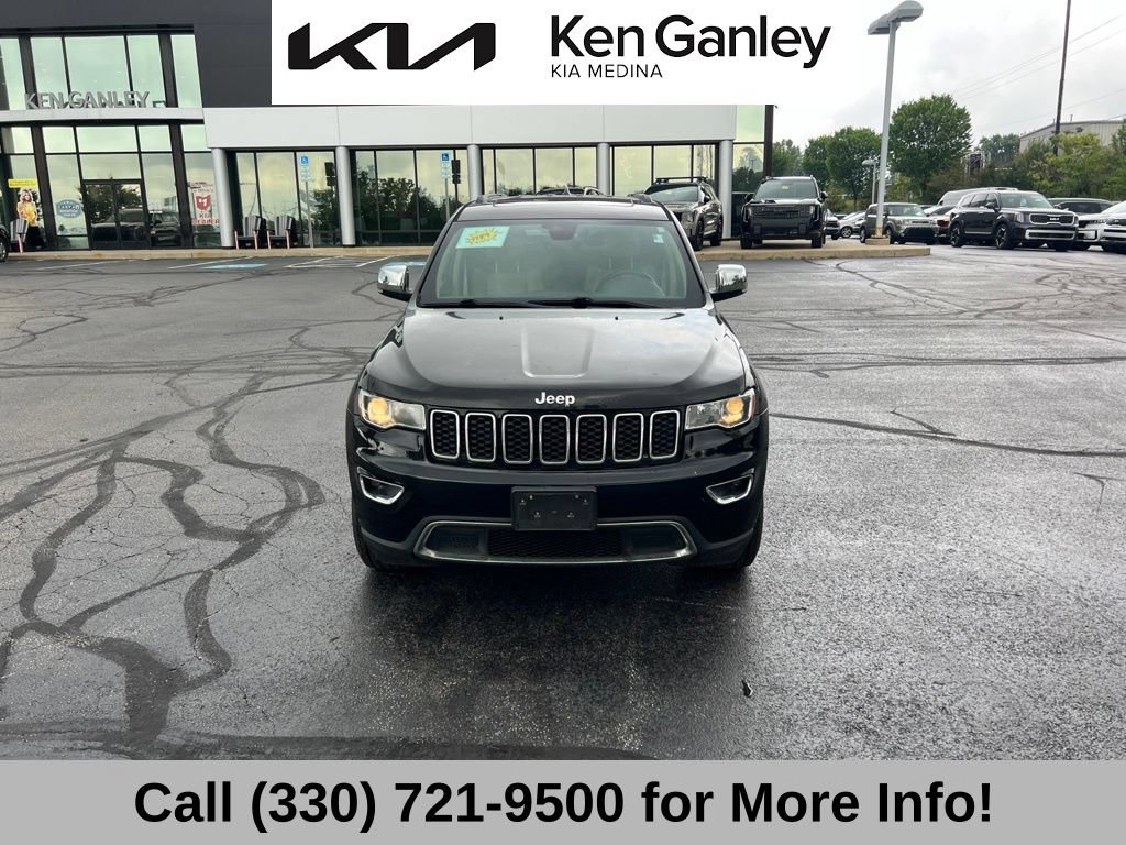 Used 2017 Jeep Grand Cherokee Limited AWD/4WD image 4