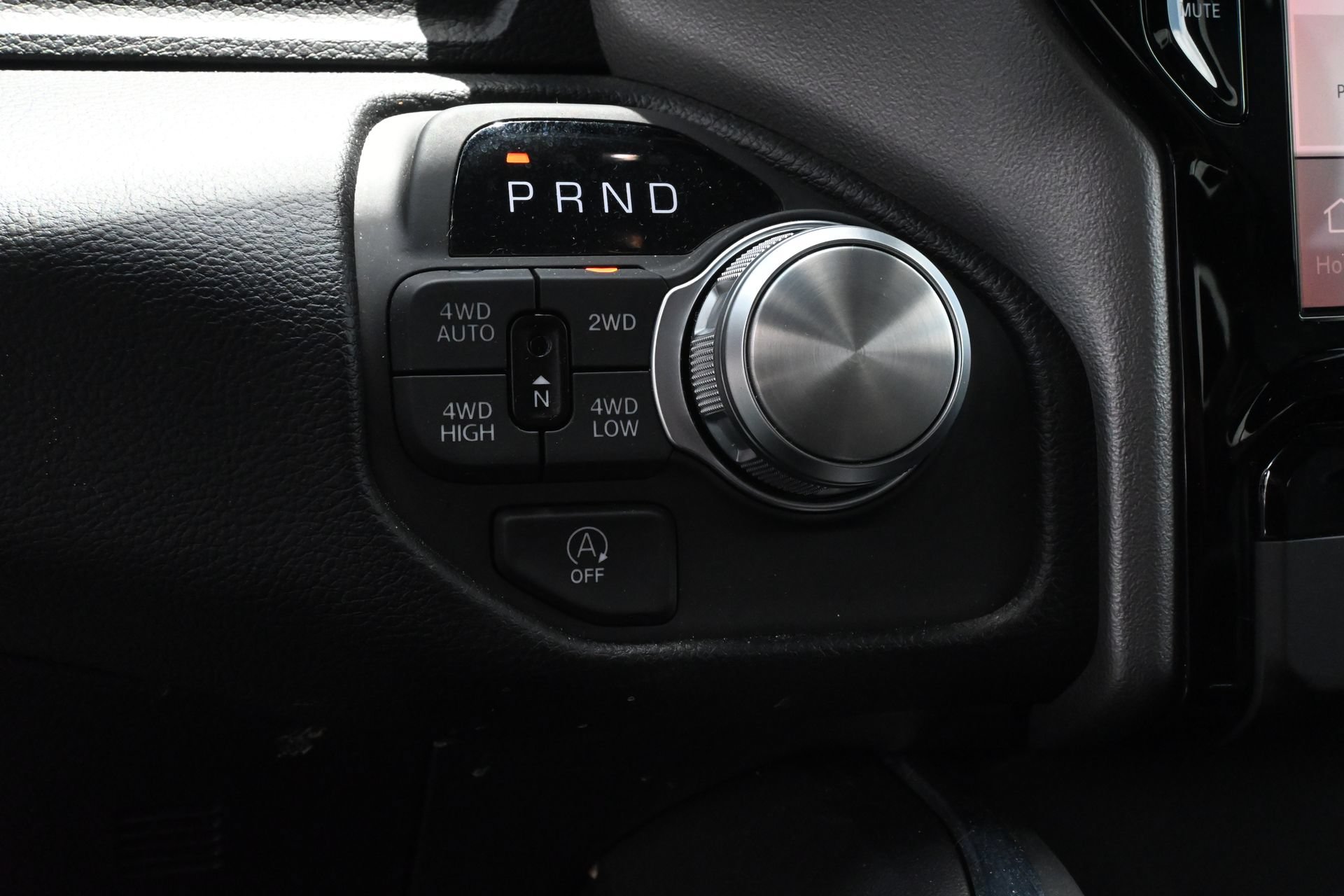 Used 2026 RAM 1500 Laramie AWD/4WD image 13