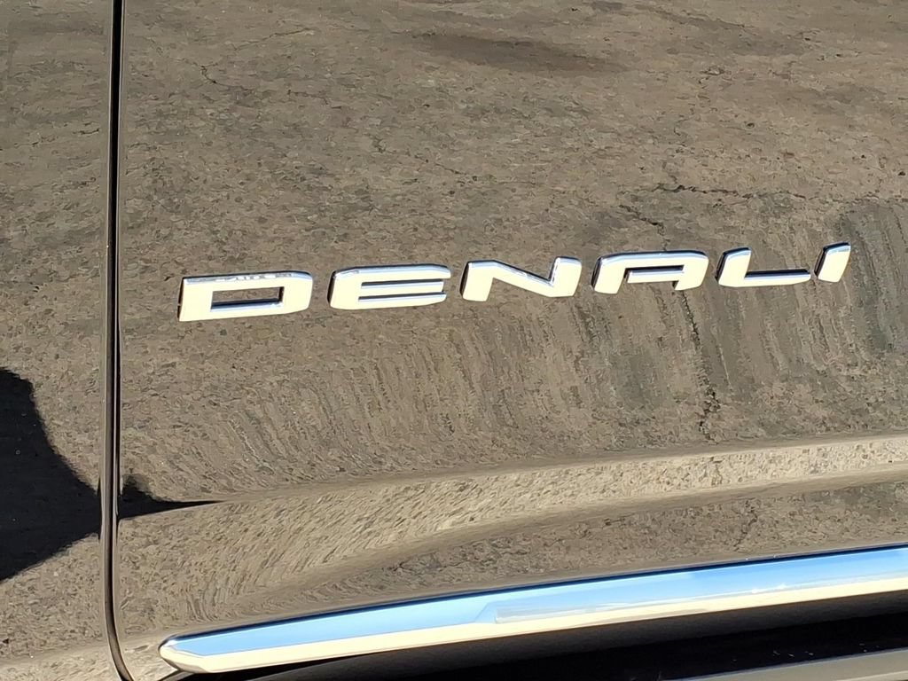 New 2026 GMC Yukon XL Denali w/ Sun & Power Step Package RWD image 11