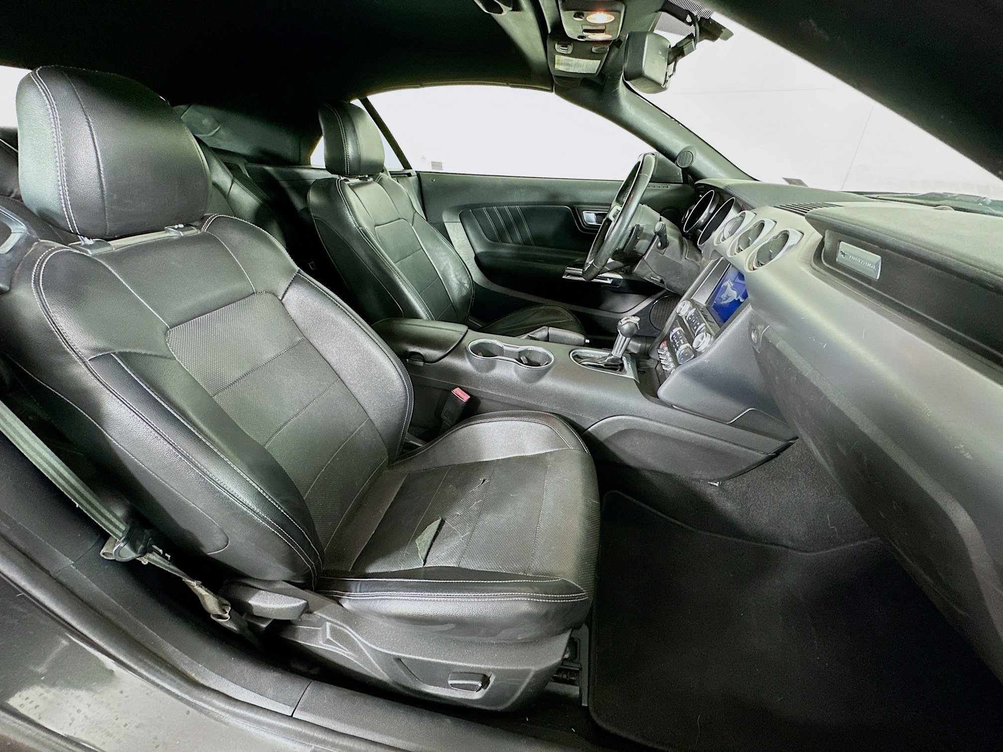 Used 2019 Ford Mustang Premium image 26