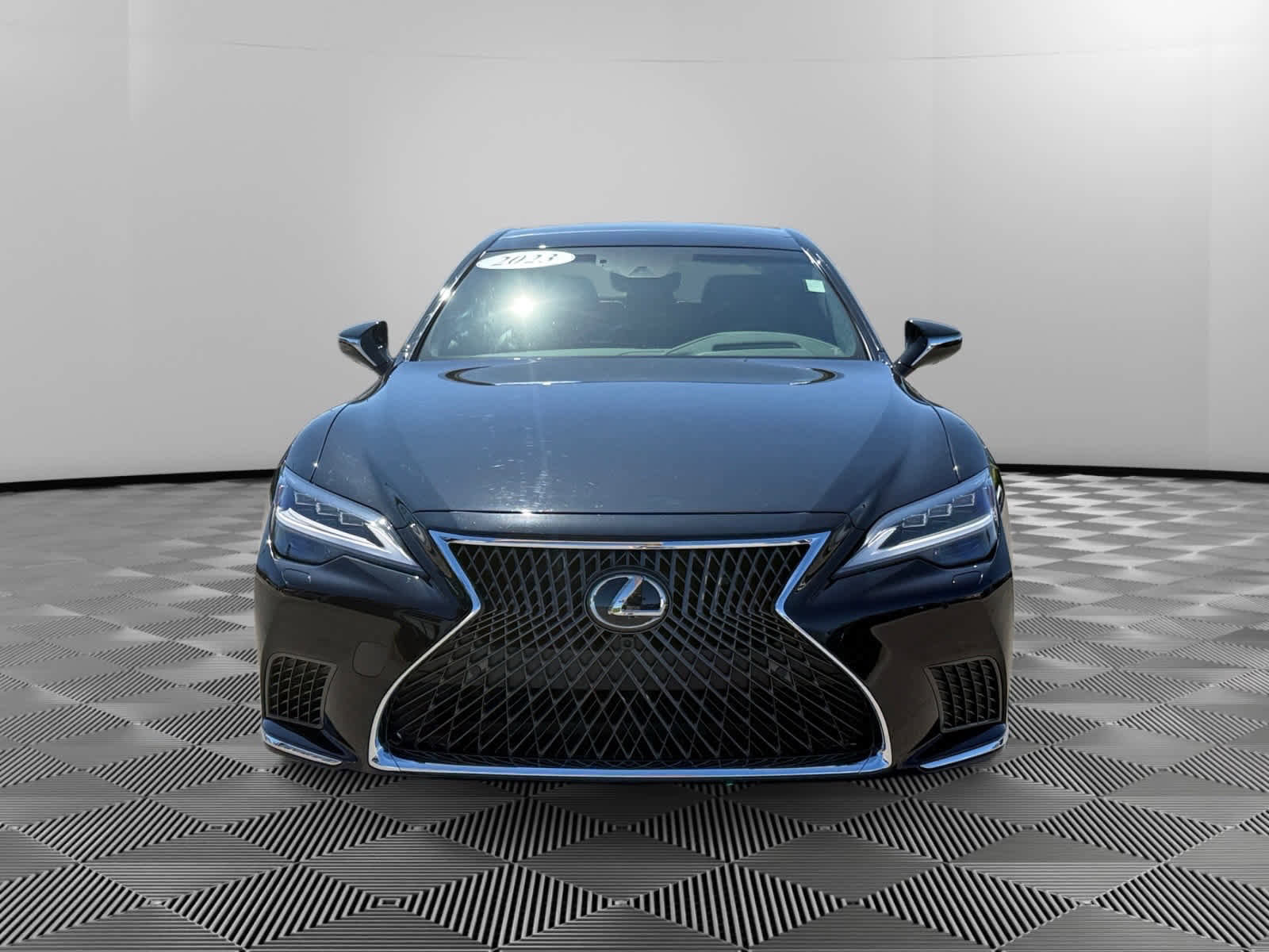Used 2023 Lexus LS 500 w/ Interior Upgrade Package image 8
