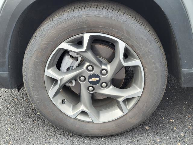 Used 2024 Chevrolet Trax LT w/ Driver Confidence Package FWD image 5