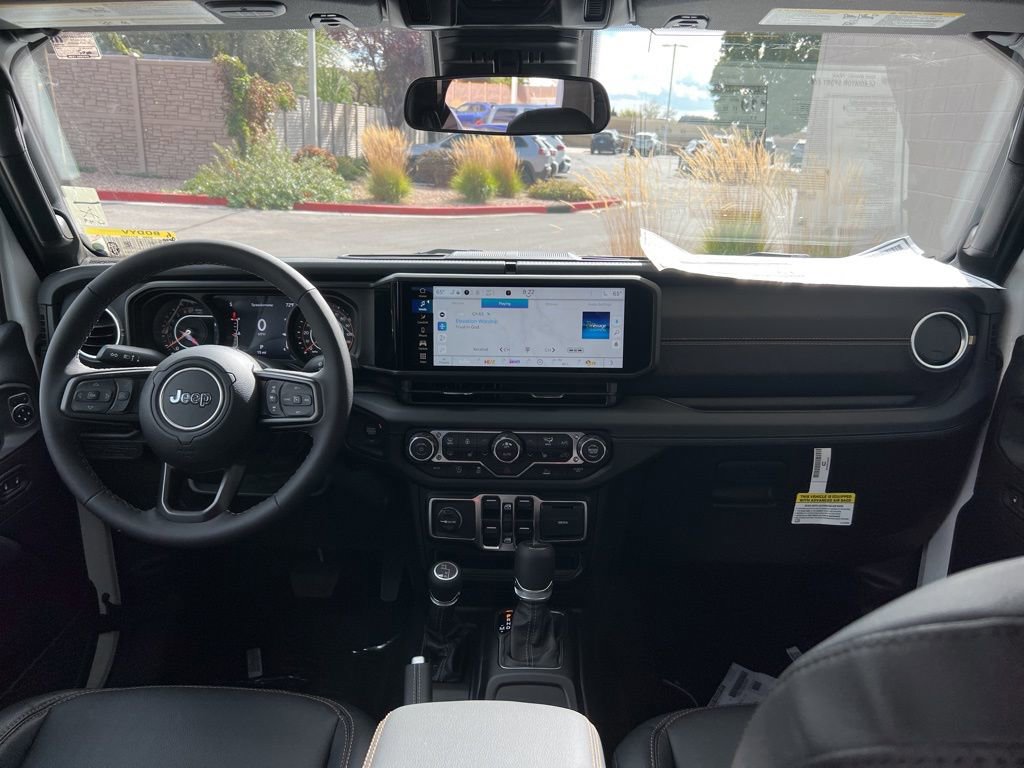 New 2025 Jeep Gladiator High Tide image 19