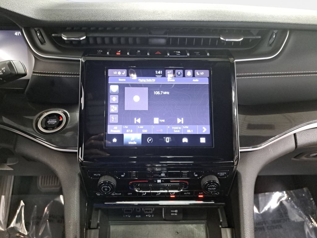 Certified 2023 Jeep Grand Cherokee Altitude AWD/4WD image 21