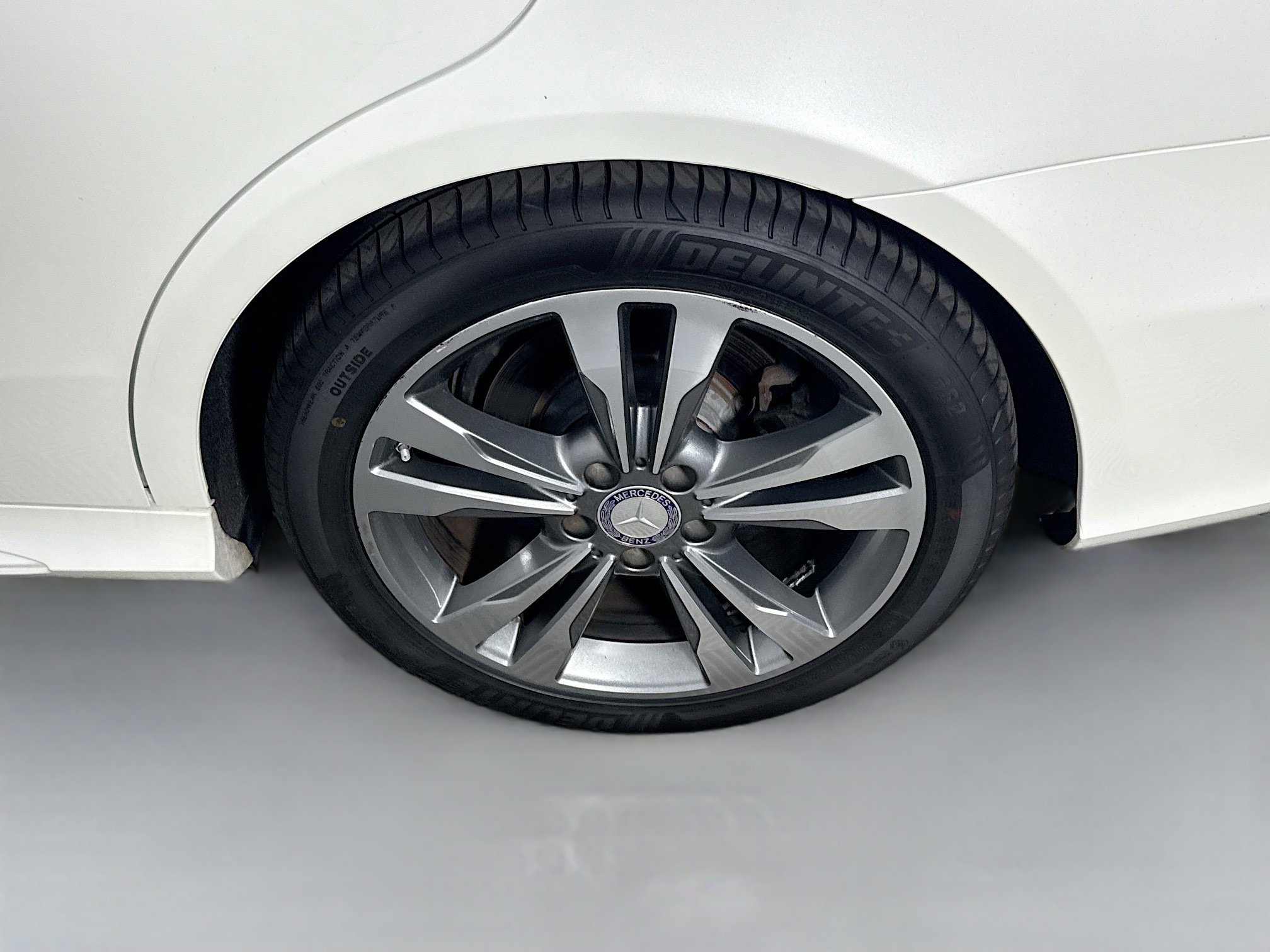 Used 2016 Mercedes-Benz E 350 Sedan w/ Premium Package image 36