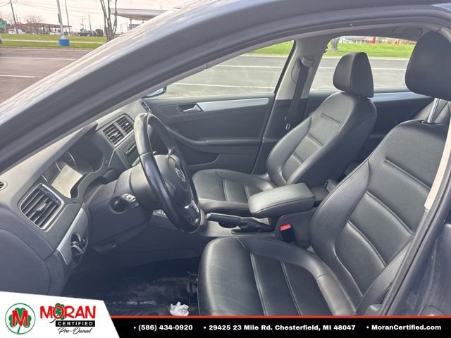 Used 2013 Volkswagen Jetta SE FWD image 11